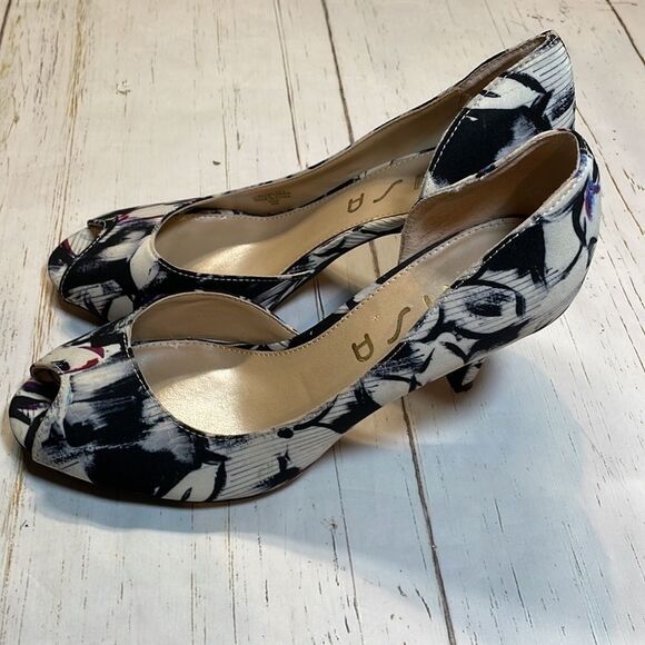 Unisa woman’s black/gray/cream fabric open toe heels. Size 6.5. Unjubilee3 - Picture 4 of 11